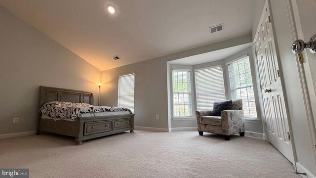 4224 LOWER PARK DR, Fairfax, VA 22030