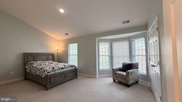4224 LOWER PARK DR, Fairfax, VA 22030