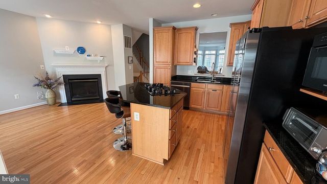 4224 LOWER PARK DR, Fairfax, VA 22030