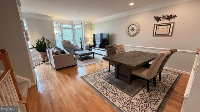 4224 LOWER PARK DR, Fairfax, VA 22030