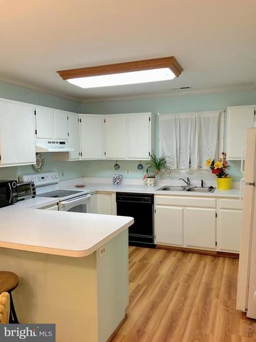 12 STONEWALL CT, Middleburg, VA 20117