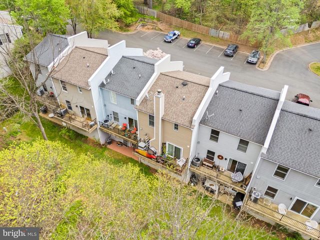 12 STONEWALL CT, Middleburg, VA 20117