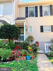 12 STONEWALL CT, Middleburg, VA 20117