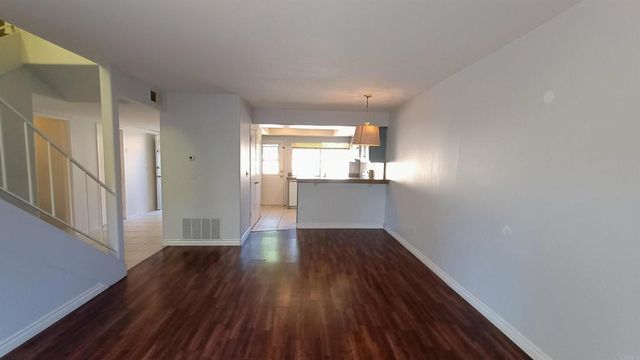 600 Sheffield Ct 23, Chula Vista, CA 91910