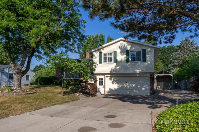 7107 Westwood Drive, Georgetown Twp, MI 49428
