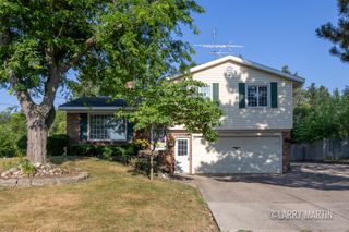 7107 Westwood Drive, Georgetown Twp, MI 49428