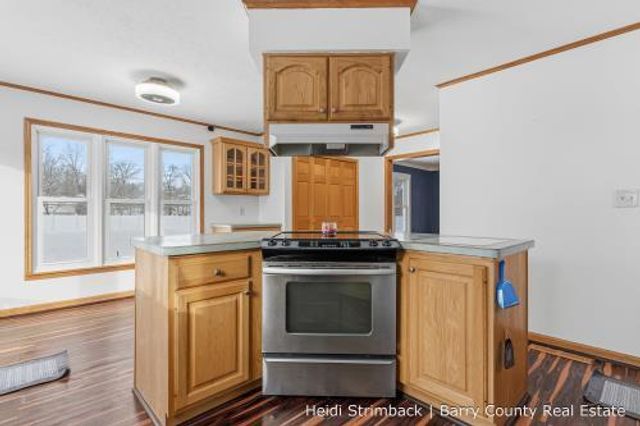 312 E Clinton Street, City Of Hastings, MI 49058