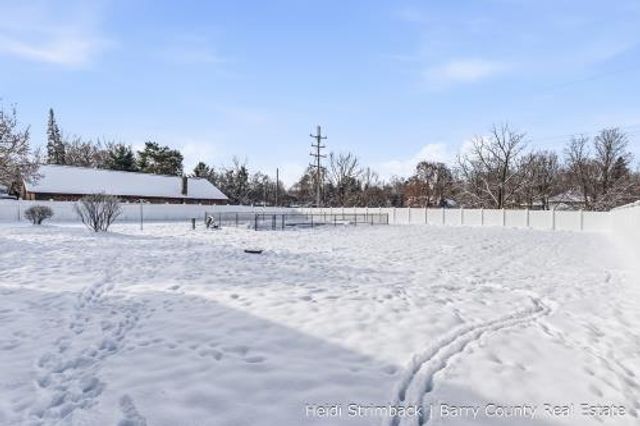 312 E Clinton Street, City Of Hastings, MI 49058