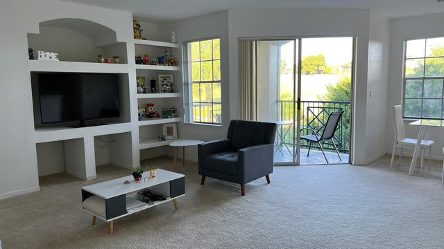 7310 WESTPOINTE BOULEVARD 623, Orlando, FL 32835