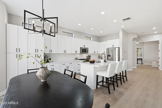 7252 E NANCE Street, Mesa, AZ 85207