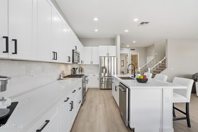 7252 E NANCE Street, Mesa, AZ 85207