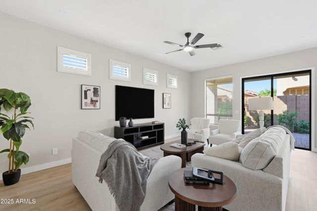 7252 E NANCE Street, Mesa, AZ 85207