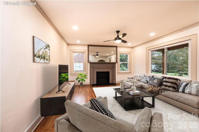 526 Kentwood Street SW, Lenoir, NC 28645