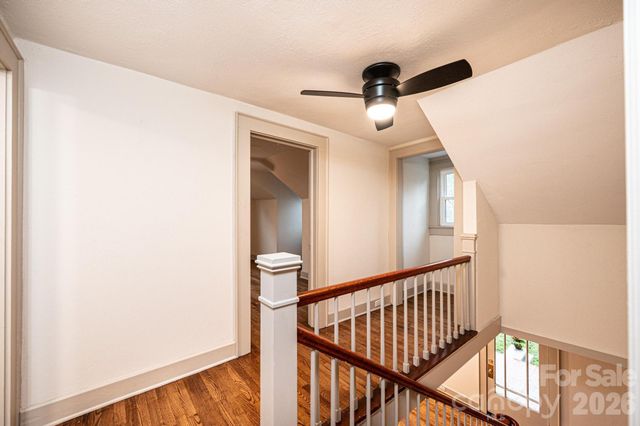 526 Kentwood Street SW, Lenoir, NC 28645