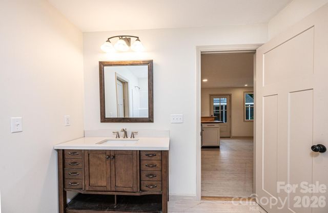 526 Kentwood Street SW, Lenoir, NC 28645
