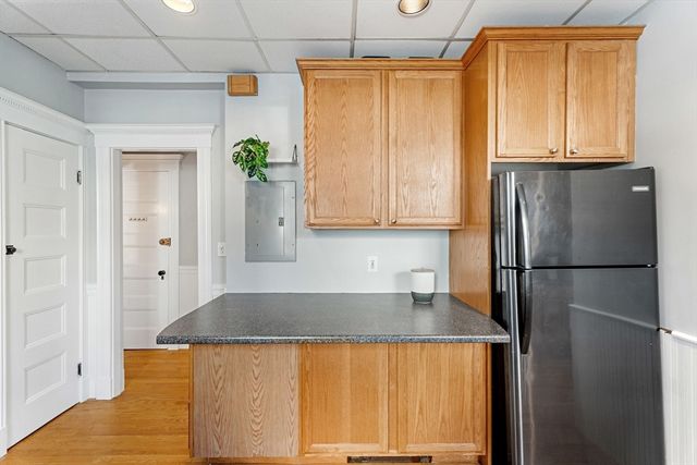 11 S Fairview 2R, Boston, MA 02131