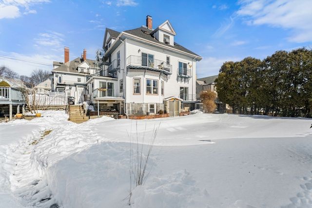 11 S Fairview 2R, Boston, MA 02131