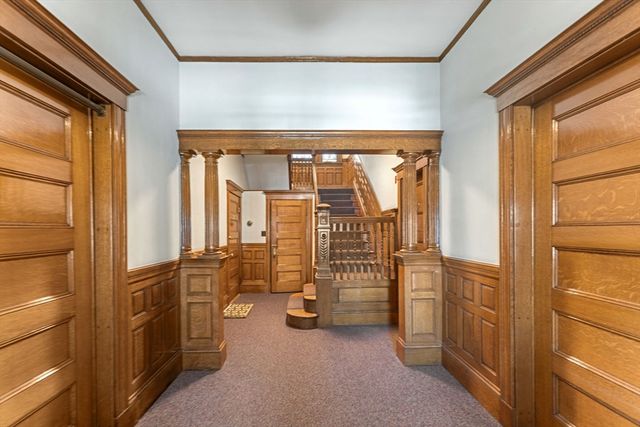 11 S Fairview 2R, Boston, MA 02131