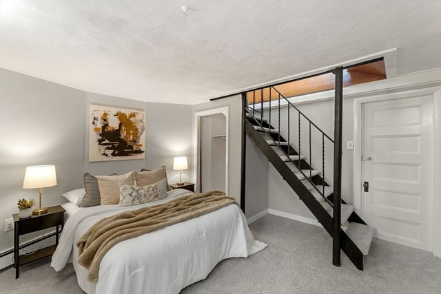 11 S Fairview 2R, Boston, MA 02131