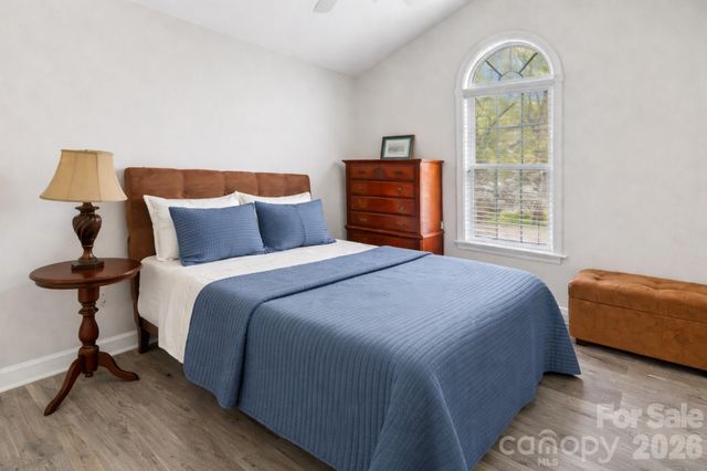 124 E Iowa Avenue, Bessemer City, NC 28016