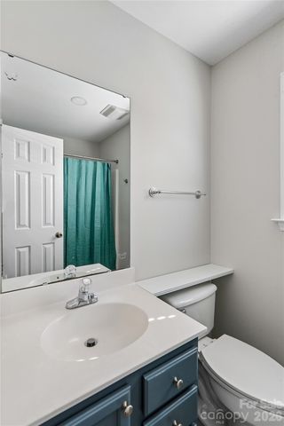 124 E Iowa Avenue, Bessemer City, NC 28016