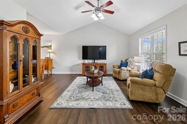 124 E Iowa Avenue, Bessemer City, NC 28016