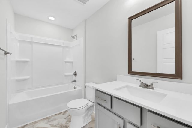 504 Herman Dr, Clarksville, TN 37042