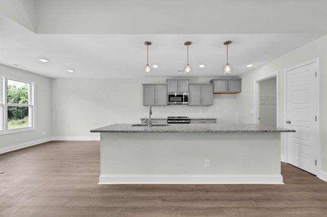 504 Herman Dr, Clarksville, TN 37042