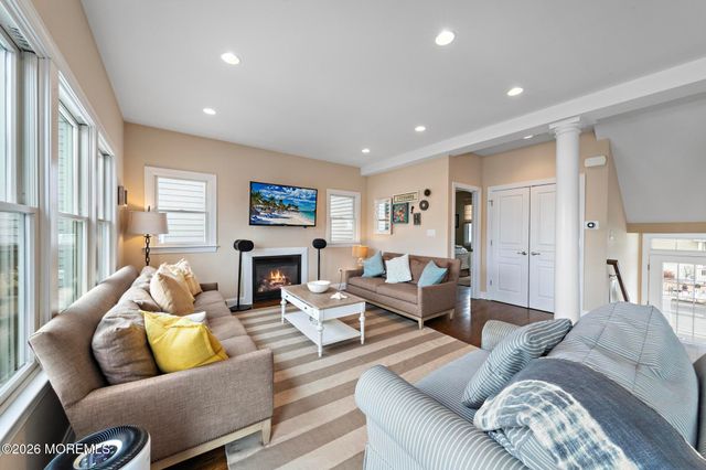 51 Barry Lane, Beach Haven West, NJ 08050