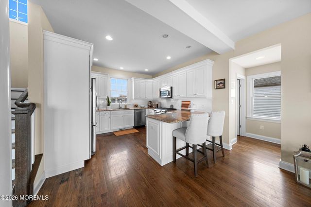 51 Barry Lane, Beach Haven West, NJ 08050