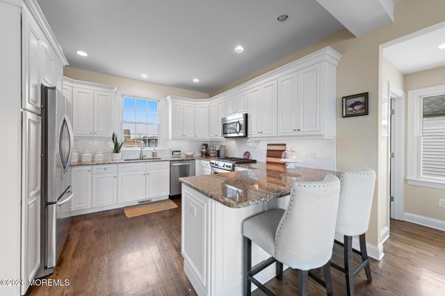 51 Barry Lane, Beach Haven West, NJ 08050