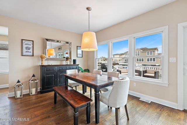 51 Barry Lane, Beach Haven West, NJ 08050