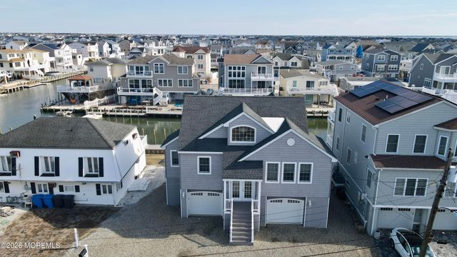 51 Barry Lane, Beach Haven West, NJ 08050
