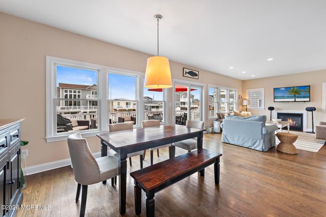 51 Barry Lane, Beach Haven West, NJ 08050