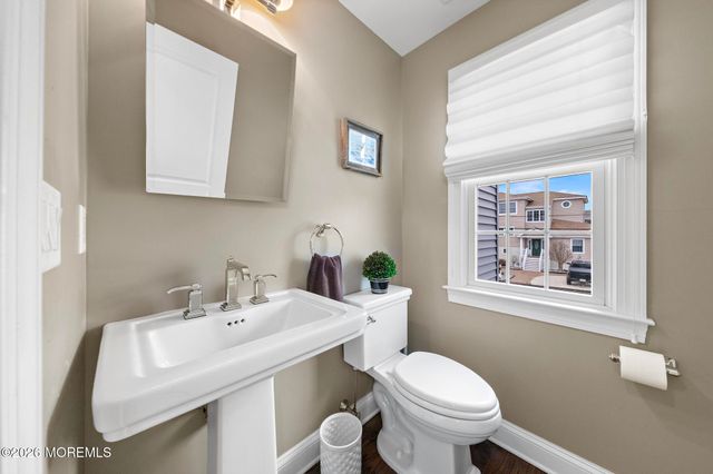 51 Barry Lane, Beach Haven West, NJ 08050