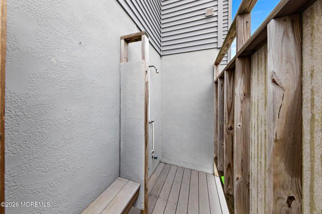 51 Barry Lane, Beach Haven West, NJ 08050