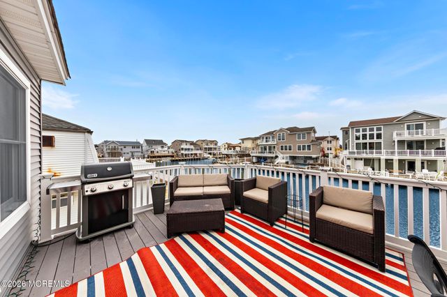 51 Barry Lane, Beach Haven West, NJ 08050