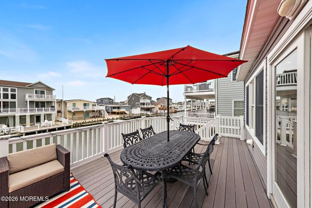 51 Barry Lane, Beach Haven West, NJ 08050