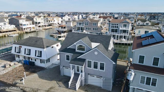 51 Barry Lane, Beach Haven West, NJ 08050