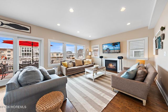 51 Barry Lane, Beach Haven West, NJ 08050