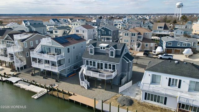 51 Barry Lane, Beach Haven West, NJ 08050