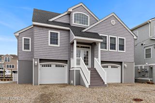51 Barry Lane, Beach Haven West, NJ 08050