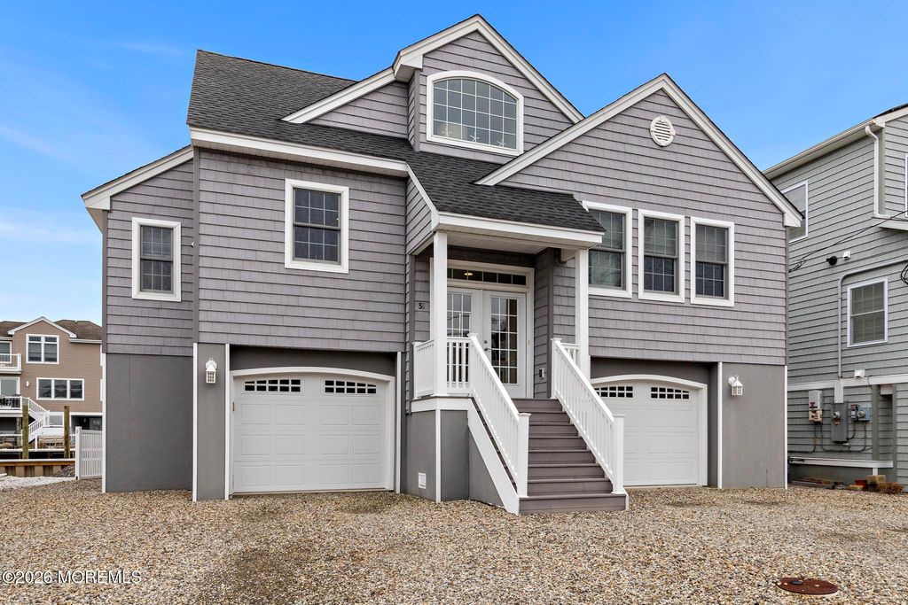 51 Barry Lane, Beach Haven West, NJ 08050