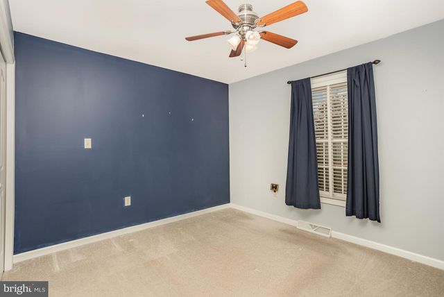 714 HEATHER RDG, Manheim, PA 17545