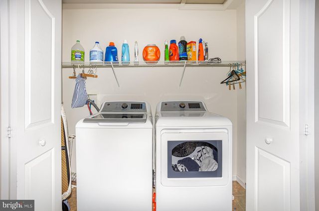 714 HEATHER RDG, Manheim, PA 17545