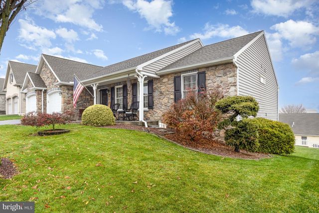 714 HEATHER RDG, Manheim, PA 17545