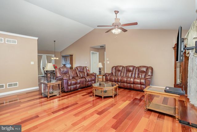 714 HEATHER RDG, Manheim, PA 17545