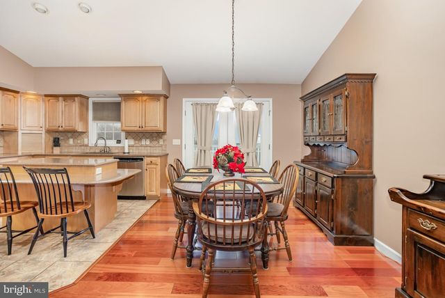 714 HEATHER RDG, Manheim, PA 17545