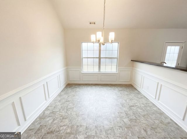 736 Tullamore Way, Hampton, GA 30228