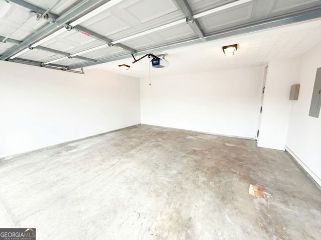 736 Tullamore Way, Hampton, GA 30228